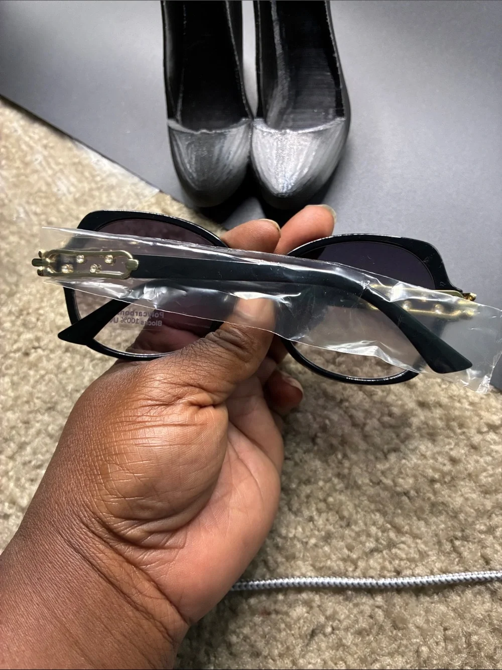 Classic Black Oversized Women's Sunglasses - Polycarbonate UV Protection